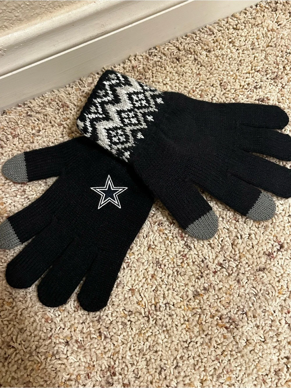 Black Knit Touchscreen Gloves with Nordic Cuff and Star Accent